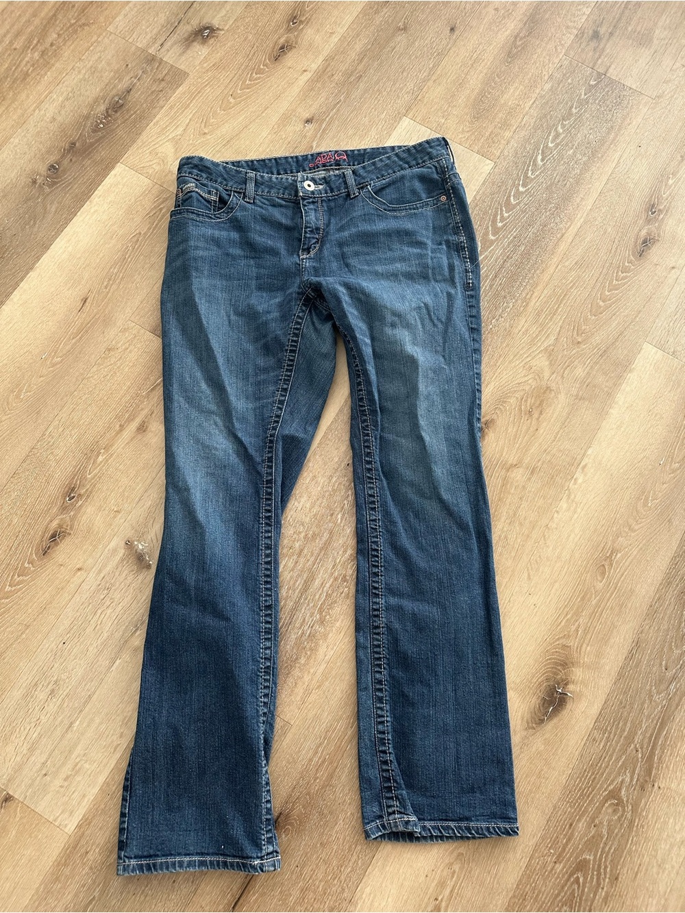 Cinch Ada Womens Jeans 32/13L Dark Wash Relaxed Bootcut Western Cowgirl MJ80252
